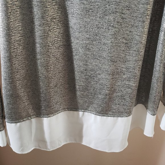 KIM & CAMI | Silver Sheen White Collar, Hem and Cuff Top - Picture 6 of 6